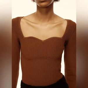 ARITZIA Babaton Long-Sleeve Sculpt Knit Too with Sweetheart Neckline